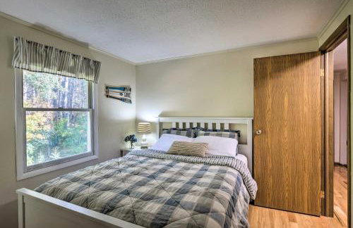 Woodsy Diamond Point Getaway - 5 Mi to Lake George - Foto 15