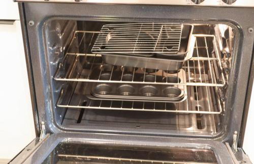 Resort-Style APT with Pool, Gym & Parking 10min to Disneyland - Foto 66