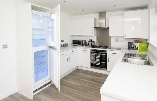 Cosy 5 Bedroom House With Parking - Foto 12