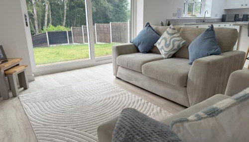 Low Street Escape 3 Bed, Sleeps 9, Gated Drive, WiFi, Contractors - Foto 3