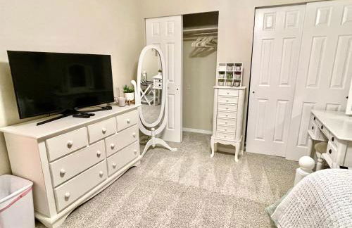 Gorgeous Executive Home - Foto 31