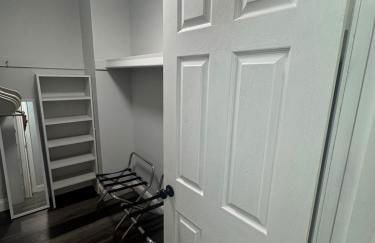 Suburban Retreat 15 Mins to Downtown Detroit - Foto 21