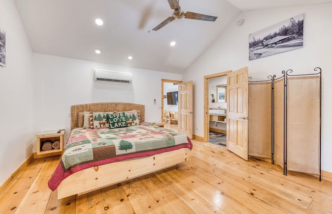 Cottage Like Suite With Private Hot Tub - Foto 3