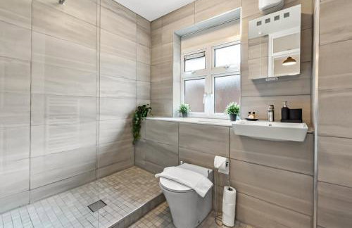 Near Canada Water, 2 Beds, Families, Overground - Foto 4