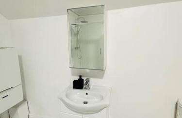 Bespoke 2 Bedroom Apt Derby City - Foto 15