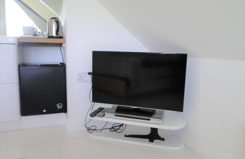 Private Double Room and Ensuite in Historic Cornish Cottage - Photo 16