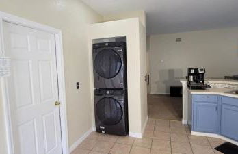 Cheerful 4bed 3bath with pool home near Disney - Foto 52