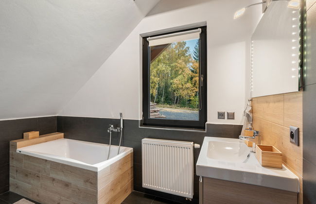 6 bedroom House in Benešov nad Černou with garden and terrace - Photo 27