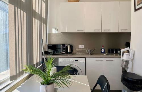 2 Bedroom Flat in Town Center Wellingborough - Photo 9