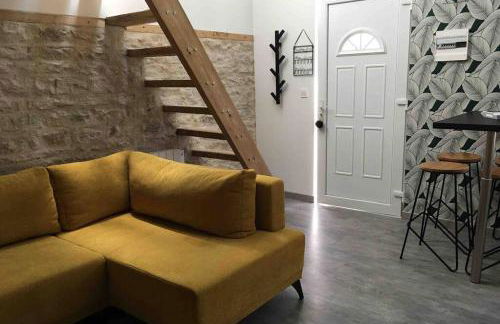 Petite maisonnette cosy et pleine de charme située à proximité du centre-ville - Foto 1