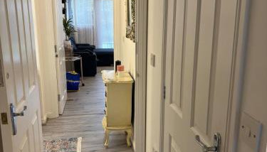 2 bed room , ensuite Flat close to Heathrow, Windsor , Langley - Foto 4, Lobby or reception