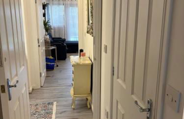 2 bed room , ensuite Flat close to Heathrow, Windsor , Langley - Foto 2