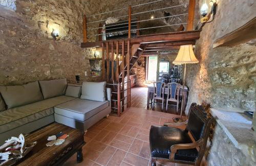 Pyrgos 1869 with Private Pool - Foto 7