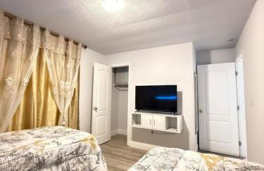 Beach 6BR Pool BBQ 5 Min to Beach Sleep 14 - Foto 12