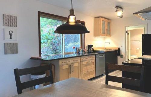 The Redwood Guesthouse at the Floras Lake Getaway - Foto 16