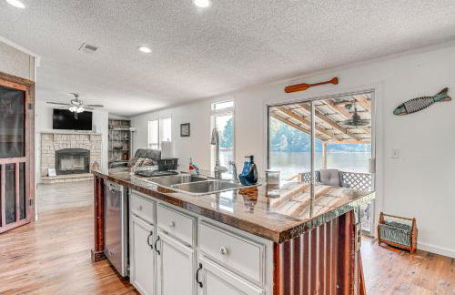 Waterfront Busters Place on Hickory with Fire Pit - Foto 10