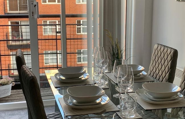 Absolute Stays At The Qube - Families Contractors, Free Wifi - Foto 14