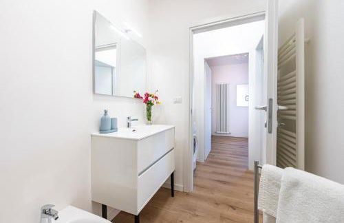Chic Parma Flat Near City Center - Foto 15