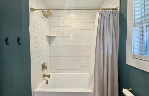 Creekside Base for Hiking and Biking, Near Downtown - Foto 23