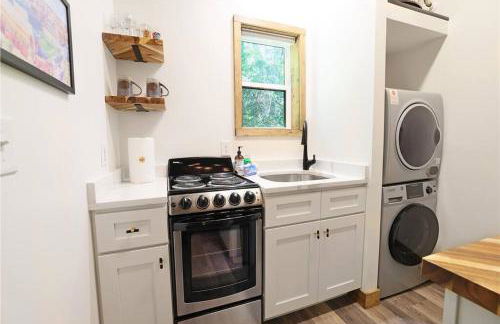 Tiny Tarheel Cozy Retreat Near UNC Tiny House - Photo 33