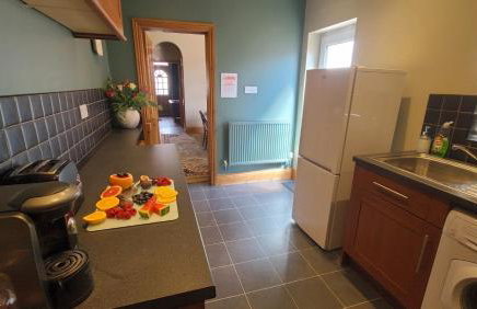 Druids Cottage a cosy 2 bedroom Cottage within a 5 minute drive from Cannock town centre - Foto 49