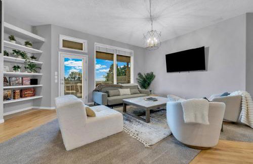 Epic Hillside Retreat Htd Pool HotTub Golf 4400sf - Foto 41