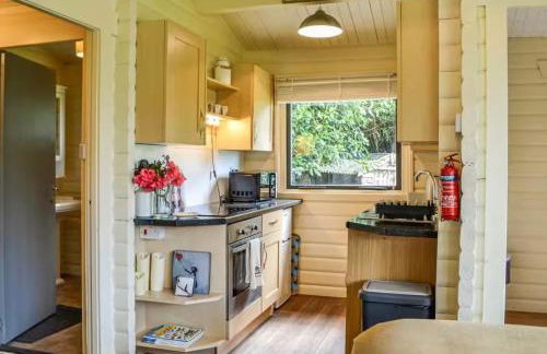 Rustic Secluded Hidden Gem At Rockhall - Photo 5