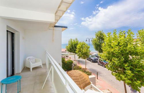 La Cala Beach Home - beachfront few steps away from sandy beach - Photo 31