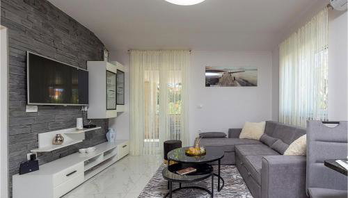 Lovely Home In Nedescina With Kitchen - Foto 4