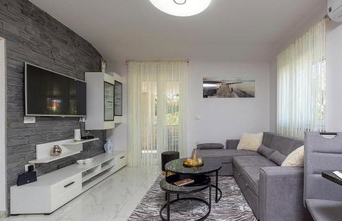 Lovely Home In Nedescina With Kitchen - Foto 4