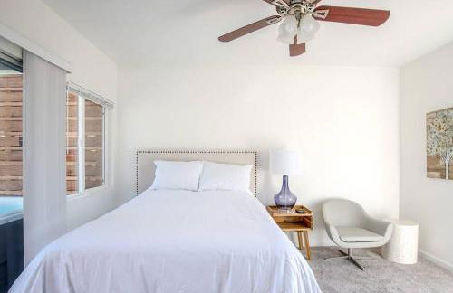 Mother in Law Suite with Private Hot Tub--Downtown - Foto 7