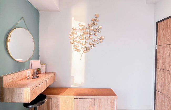 The Simply Look 1Br Apartment At Delft Ciputra Makassar - Photo 2