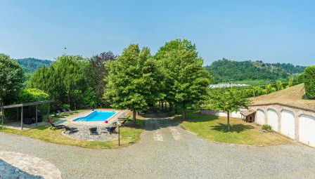Villa Cornelia , entire Villa with private pool - Photo 2, Garden, sunbed, Garden view