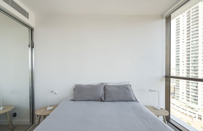 Modern Apartment in Darling Harbour - Photo 3