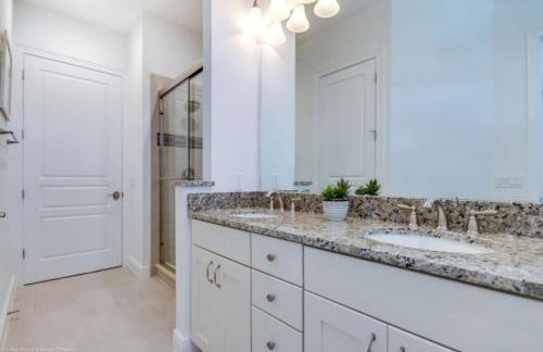 Luxury 7-Bedroom Reunion Retreat With Home Cinema & Pool - Foto 23