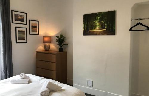 Bright Spacious 3-bed With Office & Patio, Preston - Foto 72