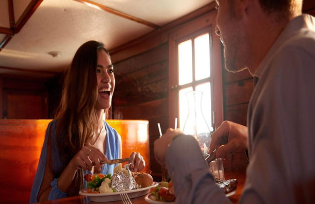 Tour de 2 días: Isla Mujeres en catamarán y nado con delfines + Crucero Columbus con cena romántica - Foto 9