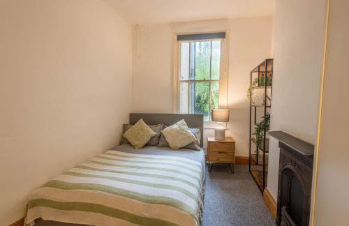 Large House, Garden, 3 Bedrooms - Foto 31