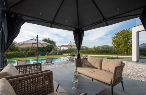 Villa Nura for 8 persons near Poreč with 36 m2 heated pool, with sauna & sea view - Foto 22