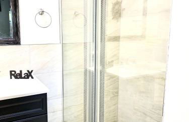 Beautiful Waterfront Home Less Than 7 mins to Beaches - Foto 48