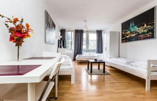Budget Friendly Apartments Cologne - Foto 28