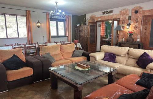 Casa para fiestas 16 personas, barbacoa y terraza - Photo 4