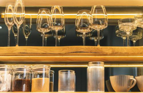 Royal View Apartments - Photo 16