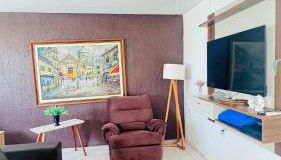 Casa com piscina - Foto 1