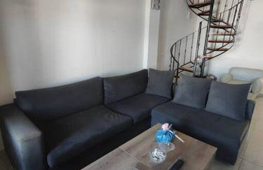 Seafront two-storey house in Kardamyla - Foto 31