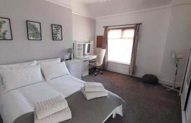 Comfortable family home with amazing Seaviews - Foto 8