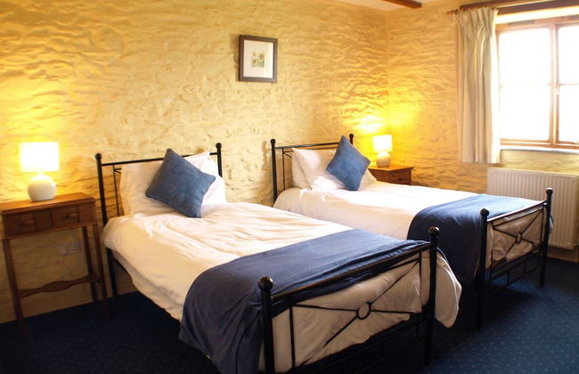 Polean Farm Cottages - Photo 53