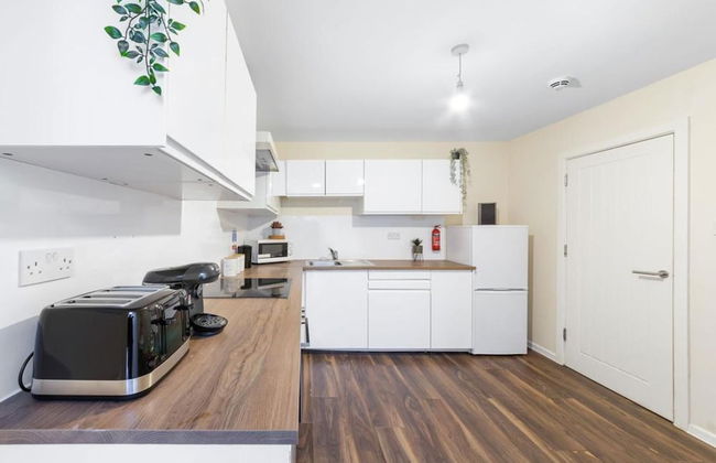 Stunning Double Bed Room In Isleworth TW7 - Foto 8