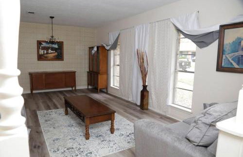 The Newly Renovated Vintage Home - Foto 8