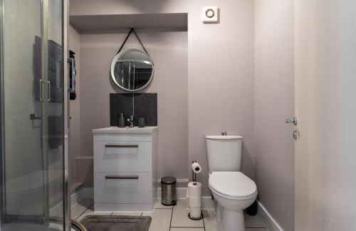 Modern 2 Bed Apartment Near Gatwick - Foto 13